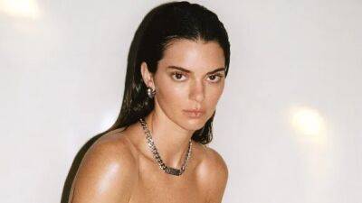 Kendall Jenner Goes Topless In New Marc Jacobs Ads—See Pics - www.glamour.com