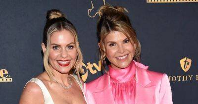 Lori Loughlin Attends 1st Awards Show Since College Admissions Scandal, Reunites With Candace Cameron Bure - www.usmagazine.com - New York - Los Angeles - USA - California
