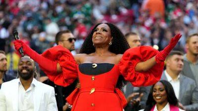 Sheryl Lee Ralph Brought the House Down in a Red Jumpsuit With This Rihanna-Approved Detail - www.glamour.com - city Philadelphia