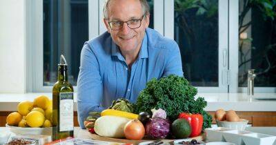 Michael Mosley explains weight loss rule and how 14:10 diet may 'turbocharge it' - www.dailyrecord.co.uk - Beyond