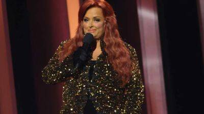 Wynonna Judd Shares Health Update After She Stopped Performing Mid-Concert Due to Feeling Dizzy - www.etonline.com - city Big