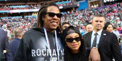 Jay-Z Becomes Blue Ivy's Photographer in Viral Clip from Super Bowl 2023 - www.justjared.com - Indiana - county Jay