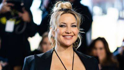 Kate Hudson Paired a Bandeau Halter Bra With a High-Slit Skirt - www.glamour.com - Adidas