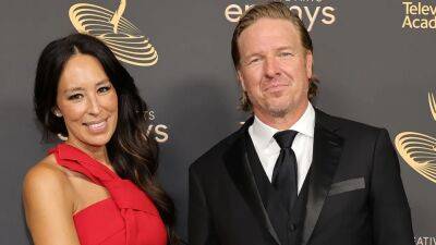 Joanna Gaines nearly missed meeting Chip thanks to his roommate ‘Hot John’ - www.foxnews.com