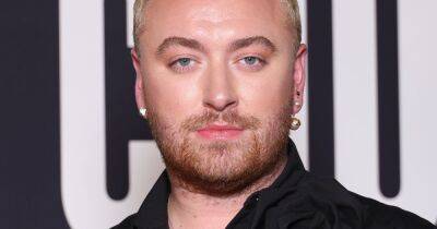 Sam Smith corrects Alex Jones after being misgendered with 'fisherman' comment - www.ok.co.uk - Britain