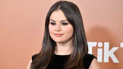 Selena Gomez Speaks Out About Body Changes and Self-Love Amid Health Challenges - www.etonline.com