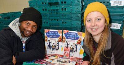 Aldi has donates 1000 activity books to The Boghall Drop In Centre - www.dailyrecord.co.uk - Britain - Centre