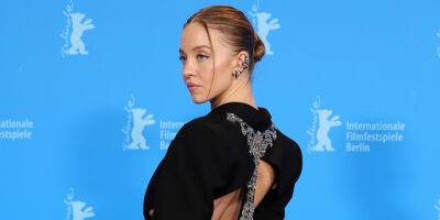 Sydney Sweeney Shows Off Her Back at 'Reality' Photocall During Berlinale International Film Festival - www.justjared.com - Italy - Germany