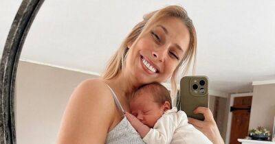 Stacey Solomon cries with happiness as two week old baby Belle celebrates new milestone - www.ok.co.uk