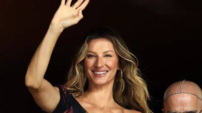 Gisele Bündchen Recreated Her 2004 Carnival Look With Super Low-Rise White Denim - www.glamour.com - Britain