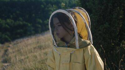 ‘20,000 Species of Bees’ Review: Gentle, Humane Spanish Drama Chronicles a Young Trans Girl’s Summer of Self-Realization - variety.com - Spain