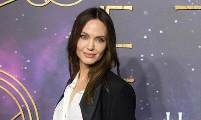 Angelina Jolie and her kids cut their hair to support Iranian women - us.hola.com - Paris - New York - New York - Indiana - Iran