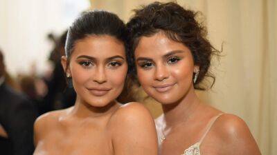 Kylie Jenner Denies Shading Selena Gomez in TikTok Comment: 'This Is Reaching' - www.etonline.com