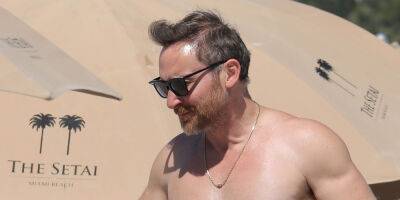David Guetta Shows Off His Very Toned Abs During a Beach Trip with Girlfriend Jessica Ledon - www.justjared.com - Miami - Florida - Greece