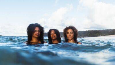 Black Female Surfers Hair Care: How These Women Are Reclaiming the Ocean - www.glamour.com - Hawaii - Virginia