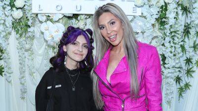 Farrah Abraham Defends Taking 14-Year-Old Daughter Sophia to Get Six Facial Piercings for Her Birthday - www.etonline.com