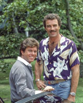 ‘Magnum P.I.’ Reunion: Tom Selleck & Larry Manetti Together Again For ‘Blue Bloods’ Episode – Photo - deadline.com - New York - Texas - Hawaii - county Walker
