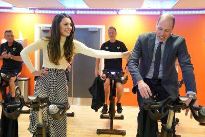 Prince William, Kate Middleton struggle in spin class — wearing business attire - nypost.com - Centre