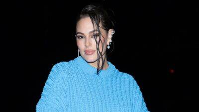 Ashley Graham Sexed Up the Cable-Knit Sweater at Marc Jacobs - www.glamour.com