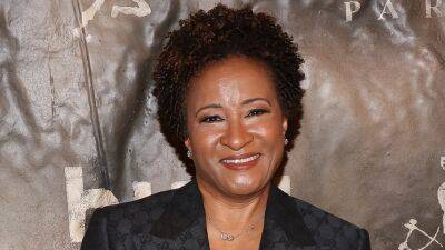 Wanda Sykes Says She Made a Fan Laugh So Hard They Nearly Choked to Death - www.etonline.com - Florida - Tennessee - city Naples, state Florida