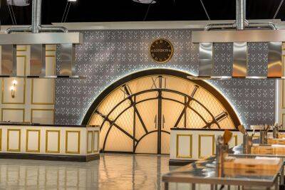 How British Pubs and the Harrods Food Hall Inspired ‘Top Chef’s’ Latest Set Design - variety.com - Britain - city Santana - Poland
