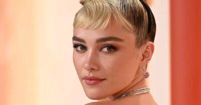 Florence Pugh Jokes About Getting a Pimple Before Hitting 2023 Oscars Red Carpet in Valentino Gown - www.usmagazine.com - Britain - Los Angeles