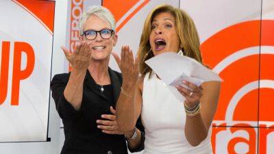 Hoda Kotb Reveals the Touching Gift Jamie Lee Curtis Sent to Her Kids After Daughter's Hospitalization - www.etonline.com - Los Angeles - Los Angeles - county Hand