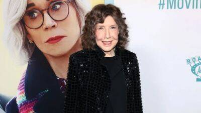 Lily Tomlin Recalls First Meeting BFF and Co-Star Jane Fonda (Exclusive) - www.etonline.com
