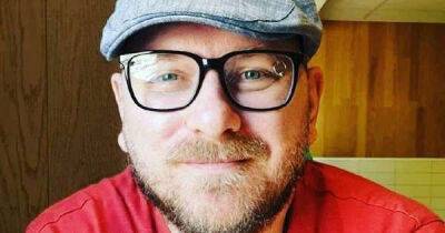 Dean Hollett, brother of Margate comedian Lloyd Hollett, dies aged 50 after contracting Covid - www.msn.com - county Kent