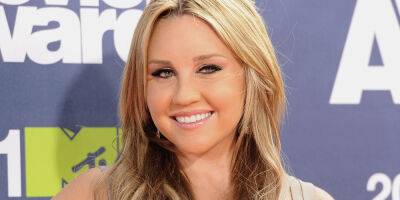 Amanda Bynes Placed on Psychiatric Hold After Roaming Streets Naked (Report) - www.justjared.com - Los Angeles