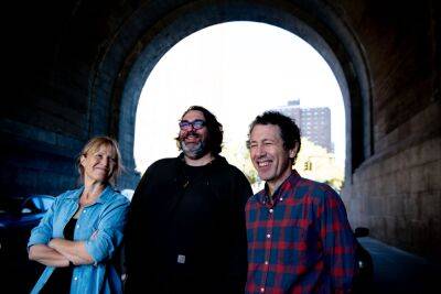 Yo La Tengo Bring ‘This Stupid World’ to Brooklyn With Loud-Soft Set: Concert Review - variety.com
