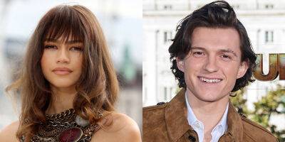 Zendaya's Appears to Wear Ring with Tom Holland's Initials - See Pics & Video! - www.justjared.com