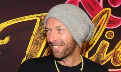 Coldplay's Chris Martin makes rare comment about girlfriend Dakota Johnson - hellomagazine.com