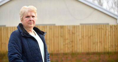 Neighbours face legal action after council order them to decrease height of their fences - www.dailyrecord.co.uk - Beyond