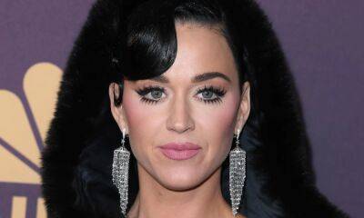 Katy Perry left close to tears on American Idol a week after 'mom-shaming' criticism - hellomagazine.com - USA
