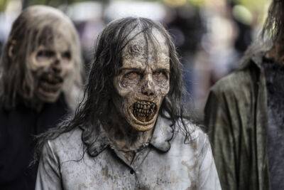 Zombies Are Falling From The Sky As AMC Sets ‘The Walking Dead: Dead City’ Premiere – Watch - deadline.com - New York - California - city Dead