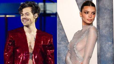 Harry Styles and Emily Ratajkowski Spotted Making Out in Tokyo - www.etonline.com - Japan