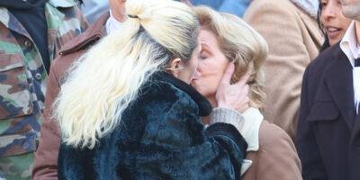 Lady Gaga Kisses a Women on the Set of 'Joker 2' in NYC, Resumes Filming With Joaquin Phoenix - www.justjared.com - New York