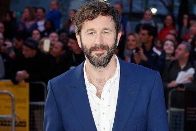 Chris O’Dowd’s new series: ‘Like George Costanza trying to figure out TikTok’ - nypost.com