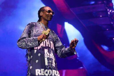 Snoop Dogg Wants To Star In ‘Coronation Street’: ‘I Love It’ - etcanada.com - Britain - Canada