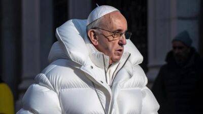 Creator of Viral Pope Photo in Puffer Jacket Was Tripping on Mushrooms When Idea for AI Image Came to Him - thewrap.com - Paris - Rome - county Pope