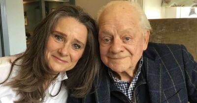 Sir David Jason united with daughter, 52, he didn't know existed - www.manchestereveningnews.co.uk