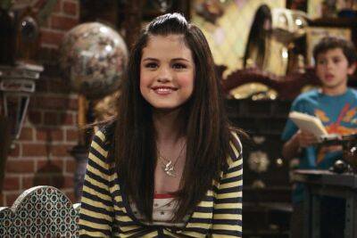 ‘Wizards Of Waverly Place’ Showrunner Confirms Theories About Selena Gomez Character’s Sexuality - etcanada.com - New York
