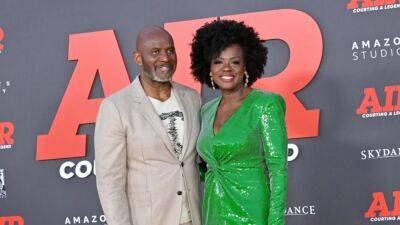 Viola Davis and Husband Julius Tennon on Playing Michael Jordan's Parents in 'Air' (Exclusive) - www.etonline.com - Jordan