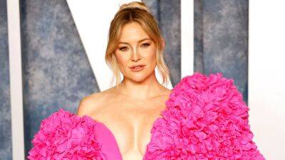 Kate Hudson Reflects on How the Press Impacted Her Body Image and Relationships - www.etonline.com - Japan