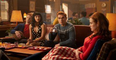 ‘Riverdale’ Season 7: What the ‘50s Version of Each Character Looks Like: Archie, Jughead, Betty and More - www.usmagazine.com