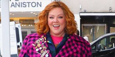 Melissa McCarthy Wears The Wildest Outfits For 'Bernard & The Genie' Filming - See Them All! - www.justjared.com - New York