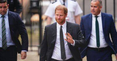 Prince Harry smiles and waves outside High Court as privacy claim hearing nears end - www.ok.co.uk - London