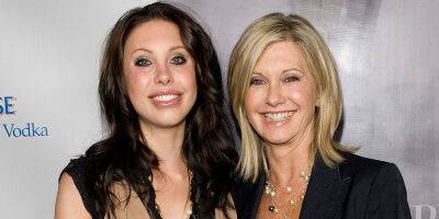 Olivia Newton-John's Daughter Chloe Lattanzi Reveals the Promise She Made to Her Mother Before Her Death - www.justjared.com - Australia