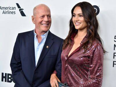 Bruce Willis’ Wife Asks Paparazzi To Leave Him Alone: ‘Give Him His Space’ - etcanada.com